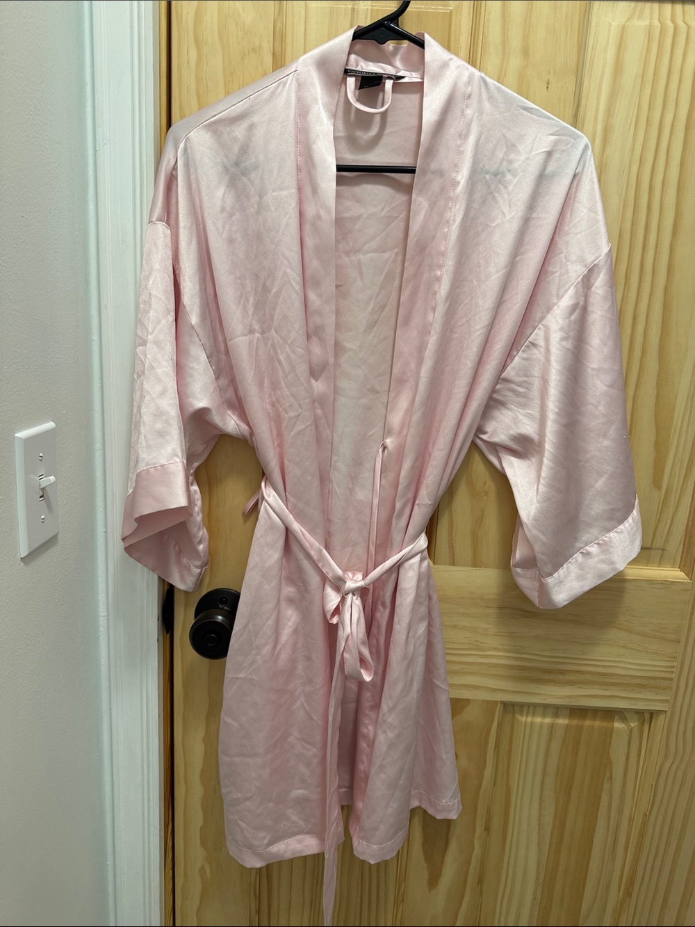 Victoria's Secret Light Pink Satin Kimono Robe